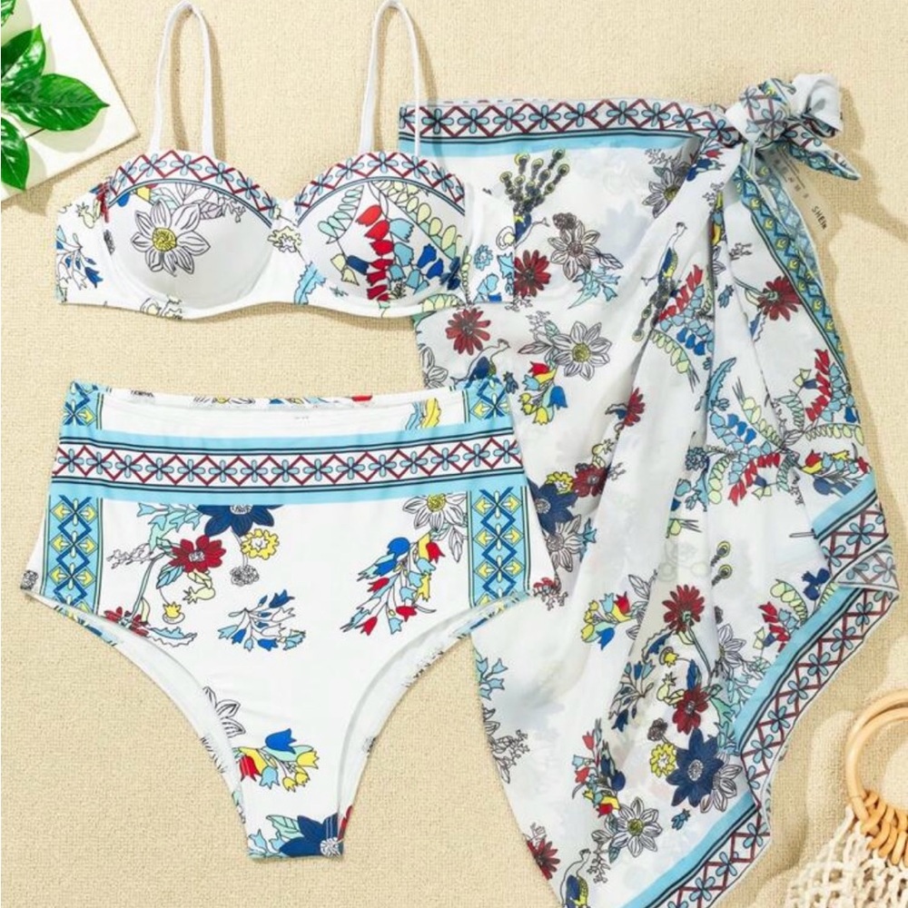 NWOT SHEIN Floral Print Bikini Set with Cover-Up - White and Blue